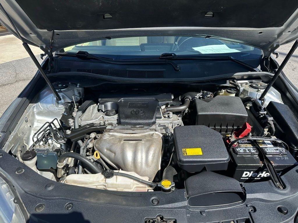 Toyota Camry 4dr Sdn I4 Auto XLE (Natl) 2015