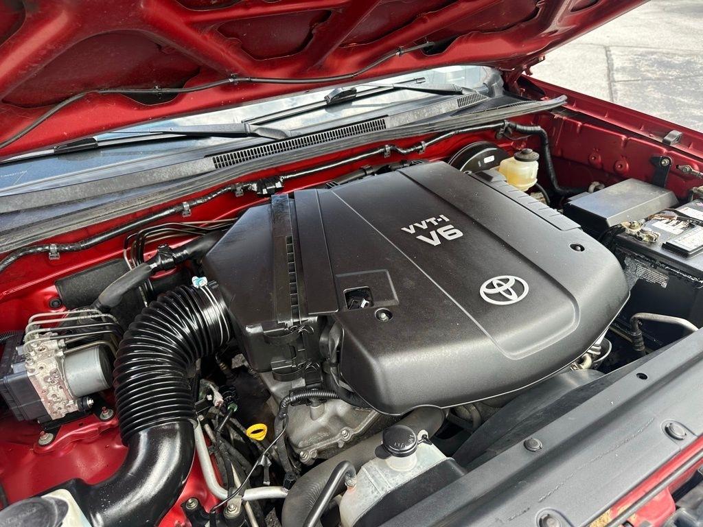 Toyota Tacoma 2WD Access V6 AT PreRunner (Natl) 2011