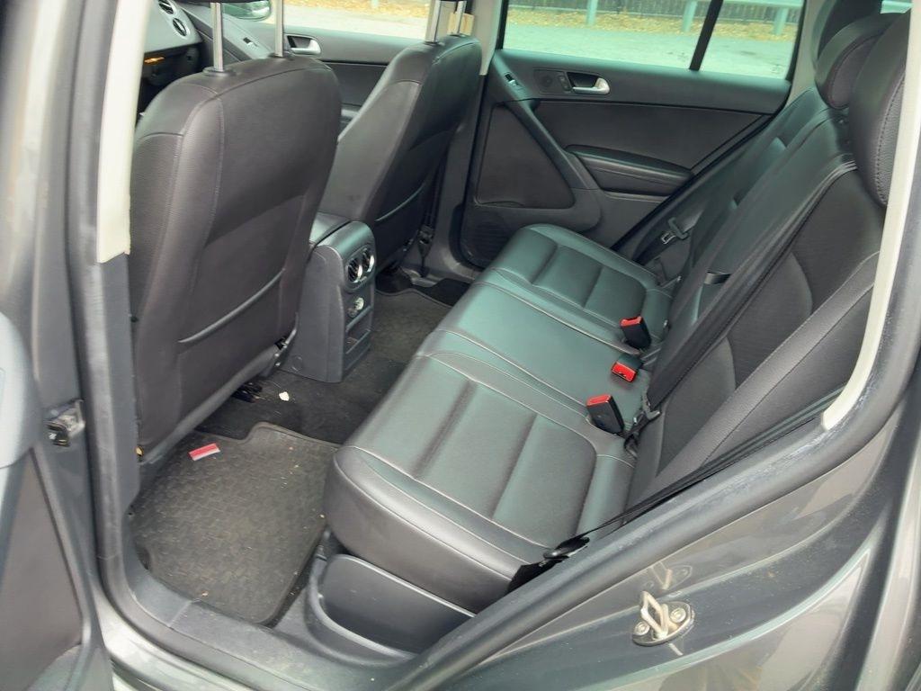 Volkswagen Tiguan 4MOTION 4dr Auto R-Line 2016