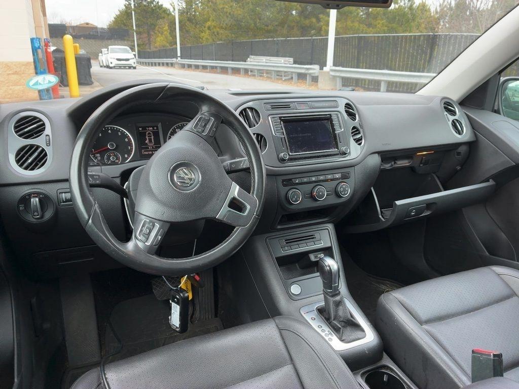 Volkswagen Tiguan 4MOTION 4dr Auto R-Line 2016