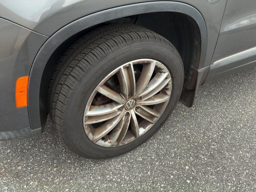 Volkswagen Tiguan 4MOTION 4dr Auto R-Line 2016
