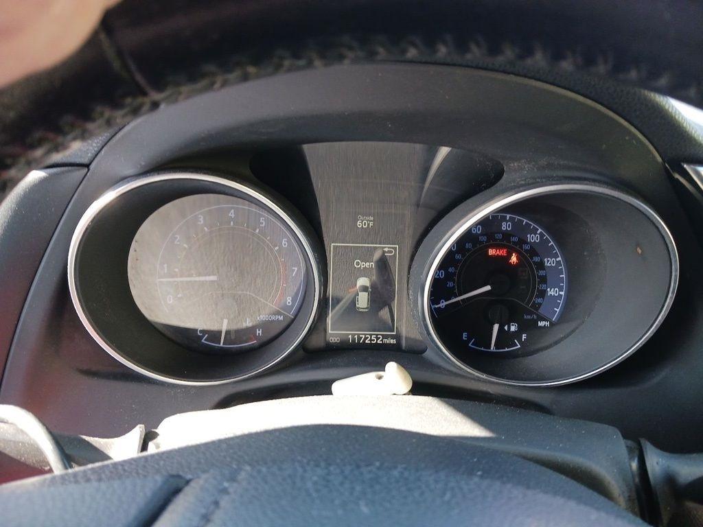 Toyota Corolla iM CVT (Natl) 2017