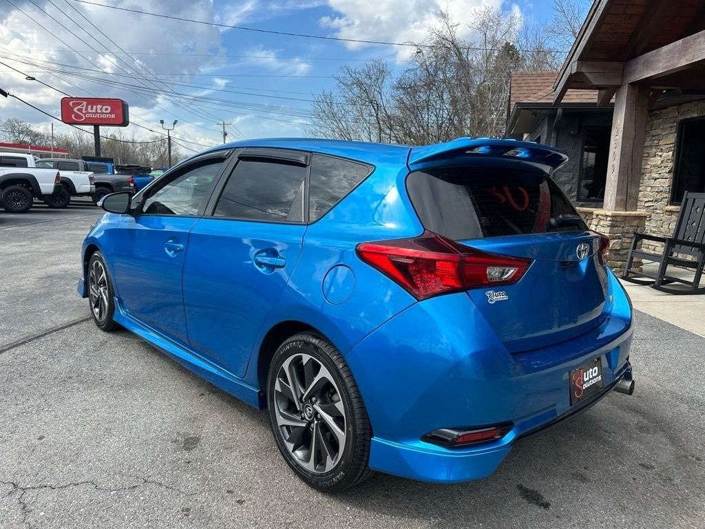 Toyota Corolla iM CVT (Natl) 2017