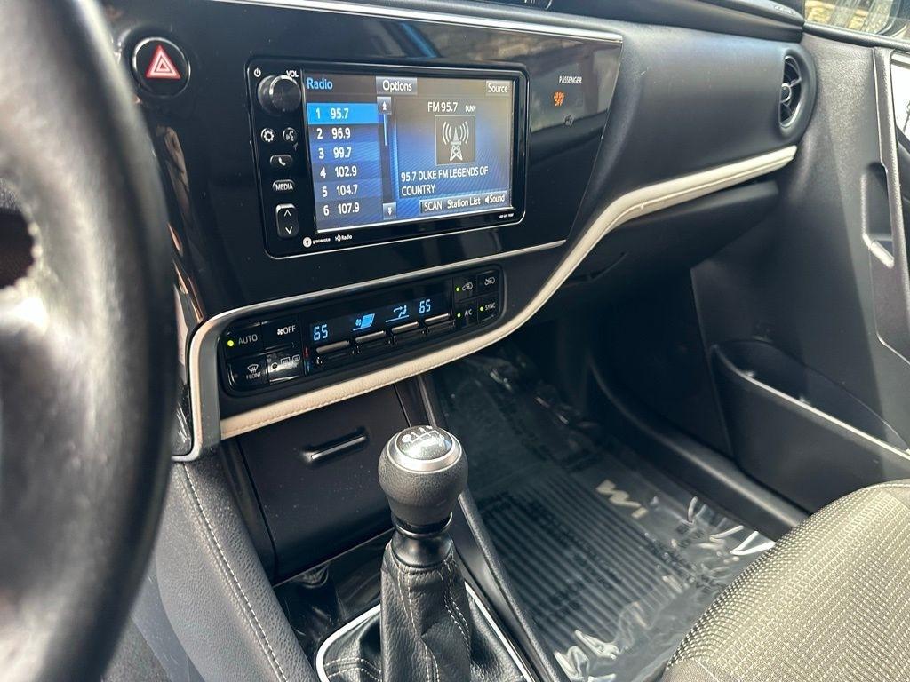 Toyota Corolla iM CVT (Natl) 2017