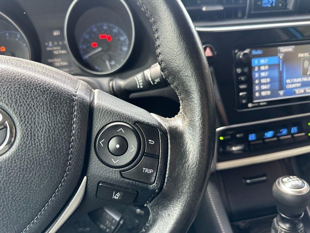 Toyota Corolla iM CVT (Natl) 2017