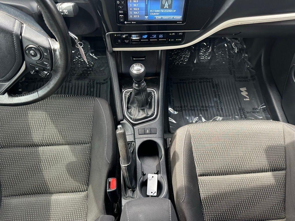 Toyota Corolla iM CVT (Natl) 2017