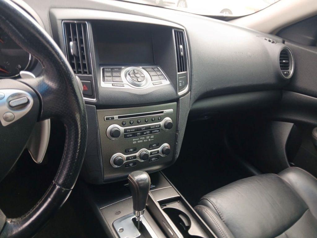 Nissan Maxima 4dr Sdn V6 CVT 3.5 SV w/Sport Pkg 2010