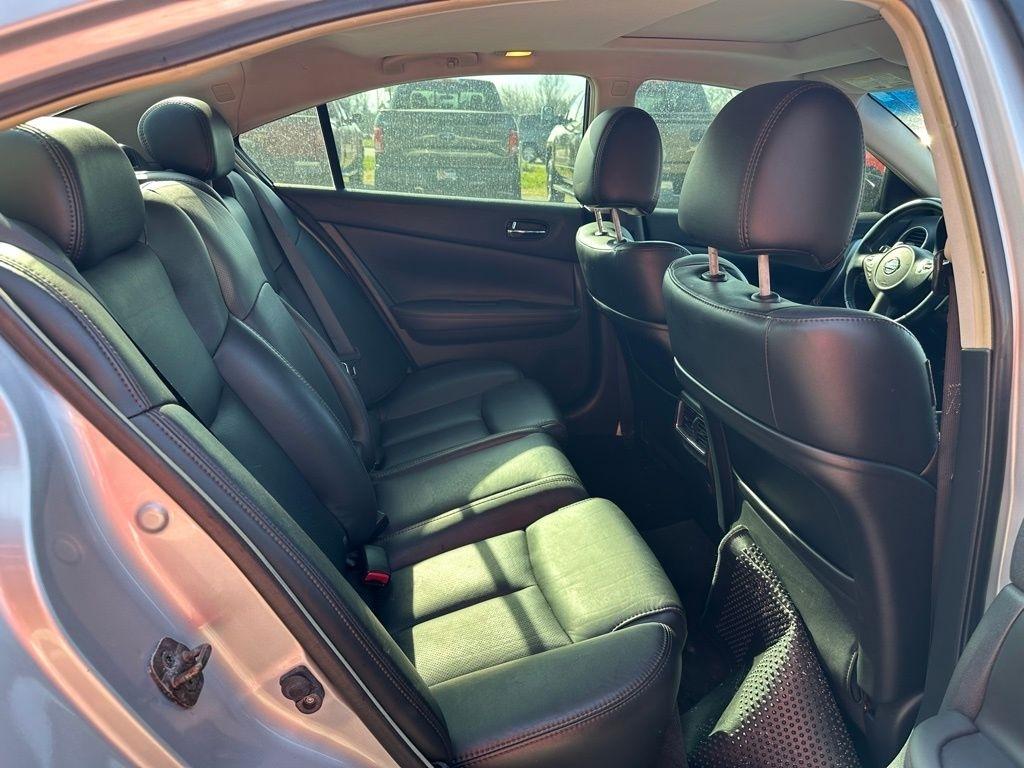 Nissan Maxima 4dr Sdn V6 CVT 3.5 SV w/Sport Pkg 2010