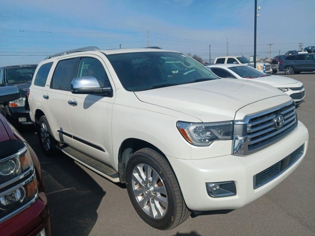 Toyota Sequoia Platinum RWD (Natl) 2018