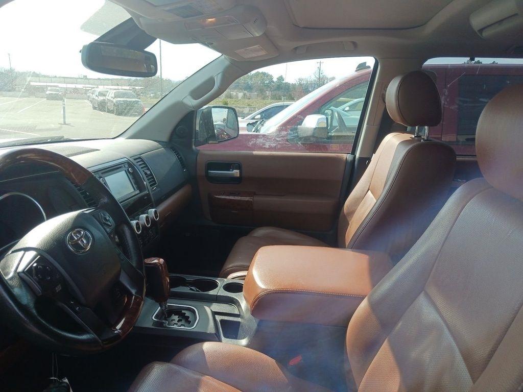 Toyota Sequoia Platinum RWD (Natl) 2018