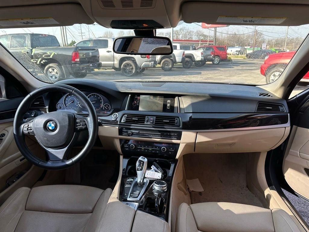 BMW 5 Series 4dr Sdn 535i RWD 2015