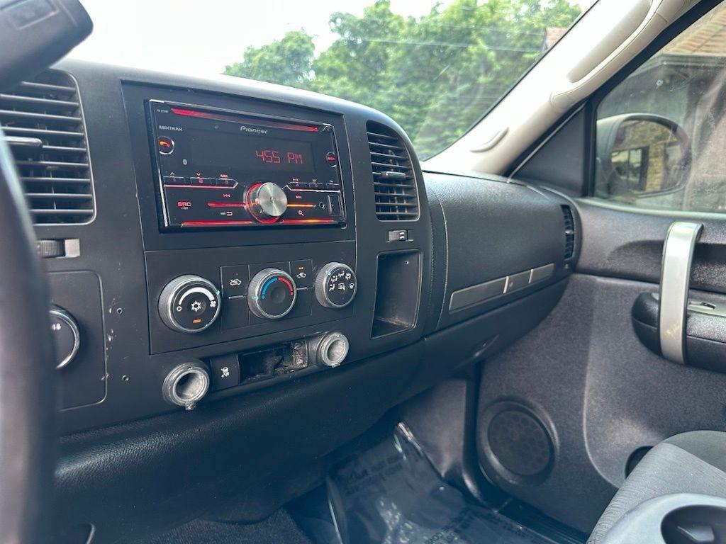 Chevrolet Silverado 1500 4WD Crew Cab 143.5" LT 2010