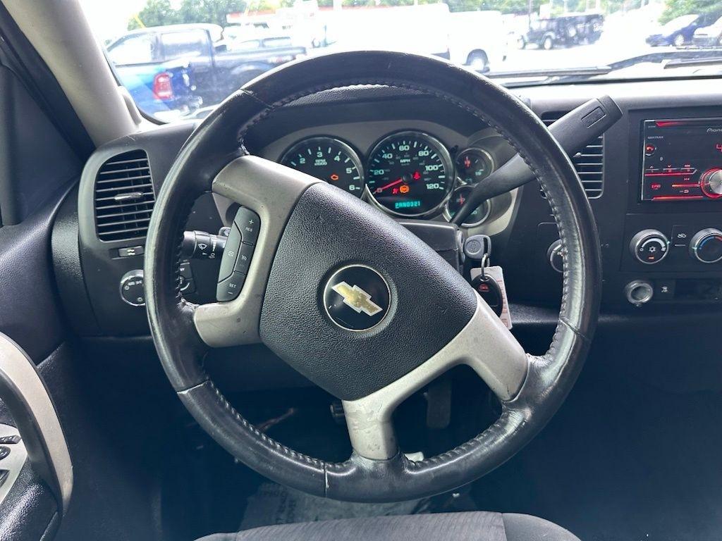 Chevrolet Silverado 1500 4WD Crew Cab 143.5" LT 2010