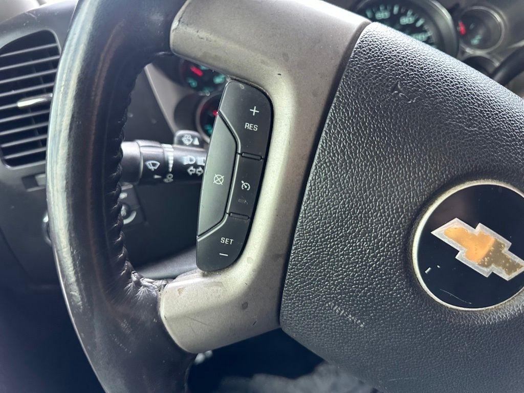 Chevrolet Silverado 1500 4WD Crew Cab 143.5" LT 2010