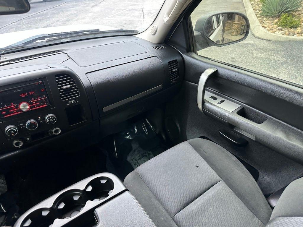 Chevrolet Silverado 1500 4WD Crew Cab 143.5" LT 2010