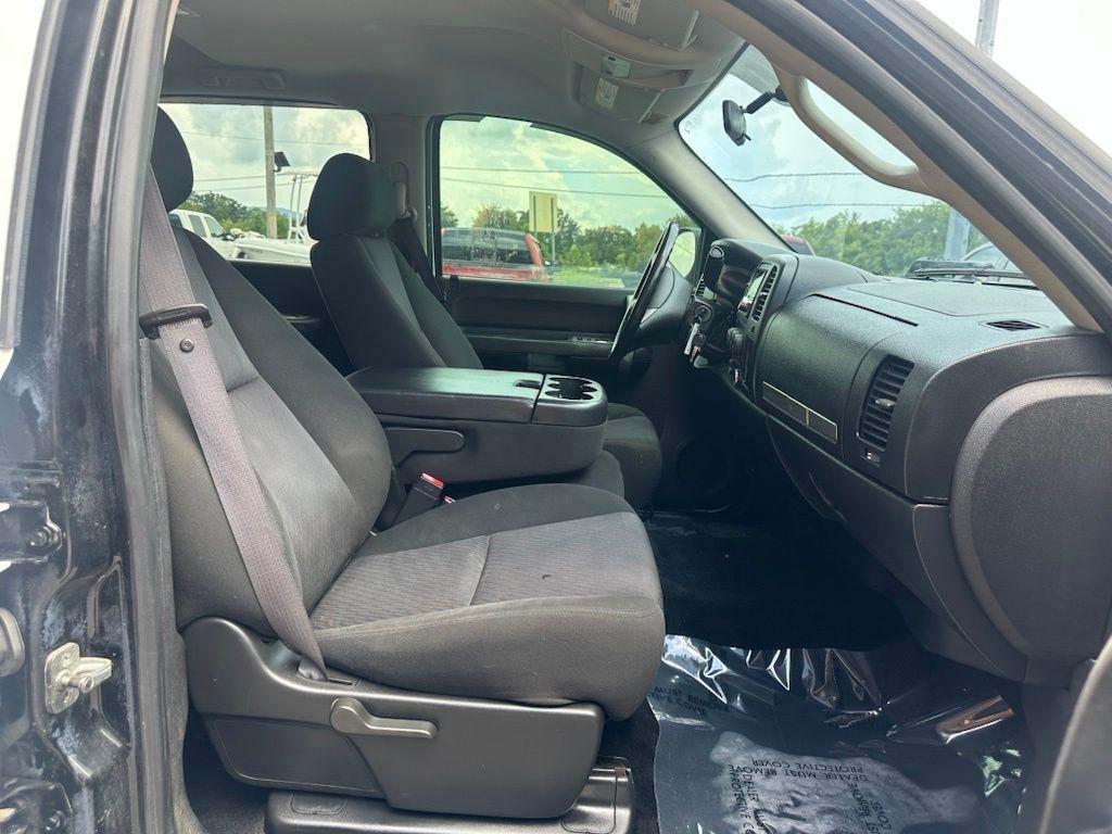 Chevrolet Silverado 1500 4WD Crew Cab 143.5" LT 2010