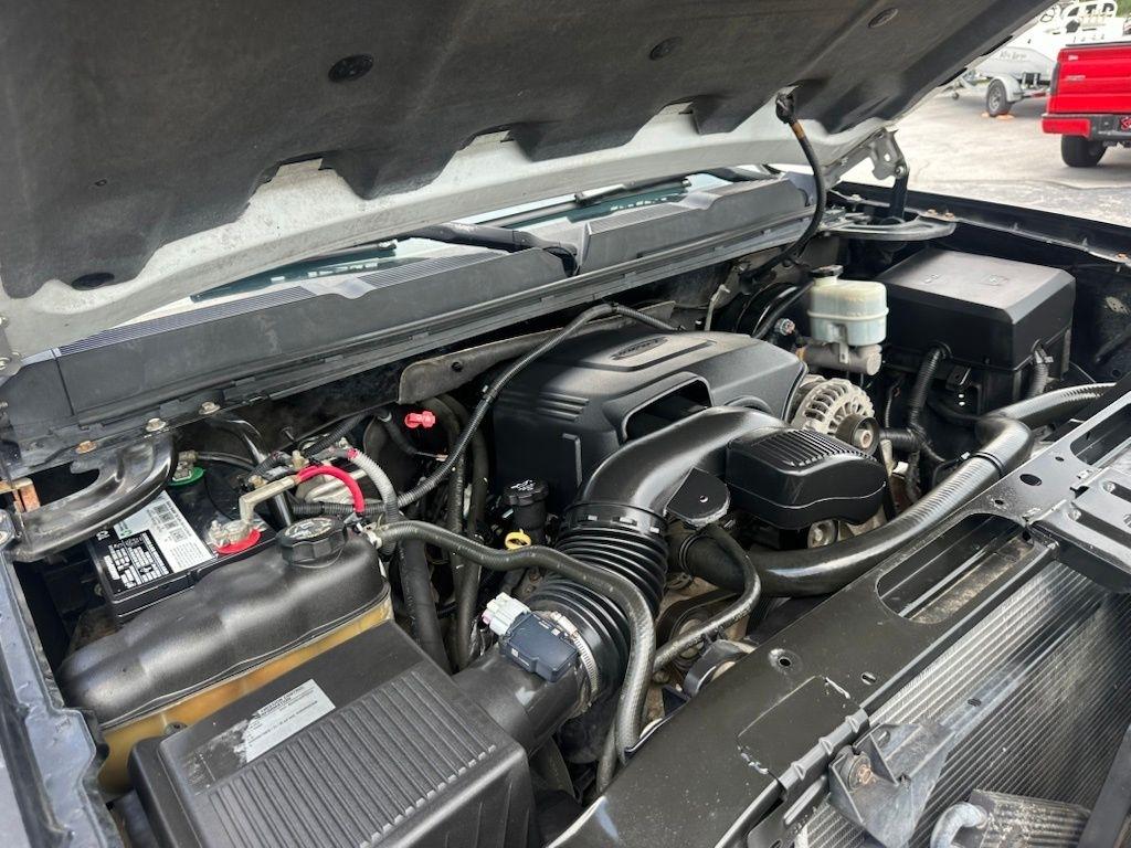 Chevrolet Silverado 1500 4WD Crew Cab 143.5" LT 2010