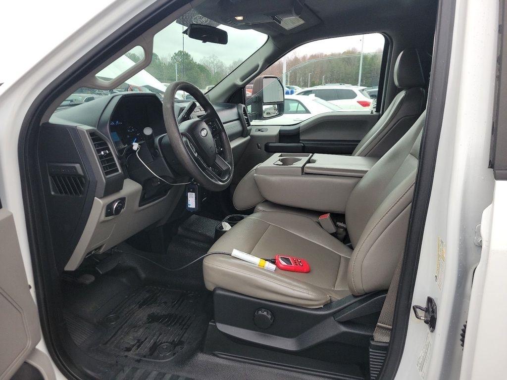 Ford Super Duty F-250 SRW King Ranch 4WD Crew Cab 8' Box 2017