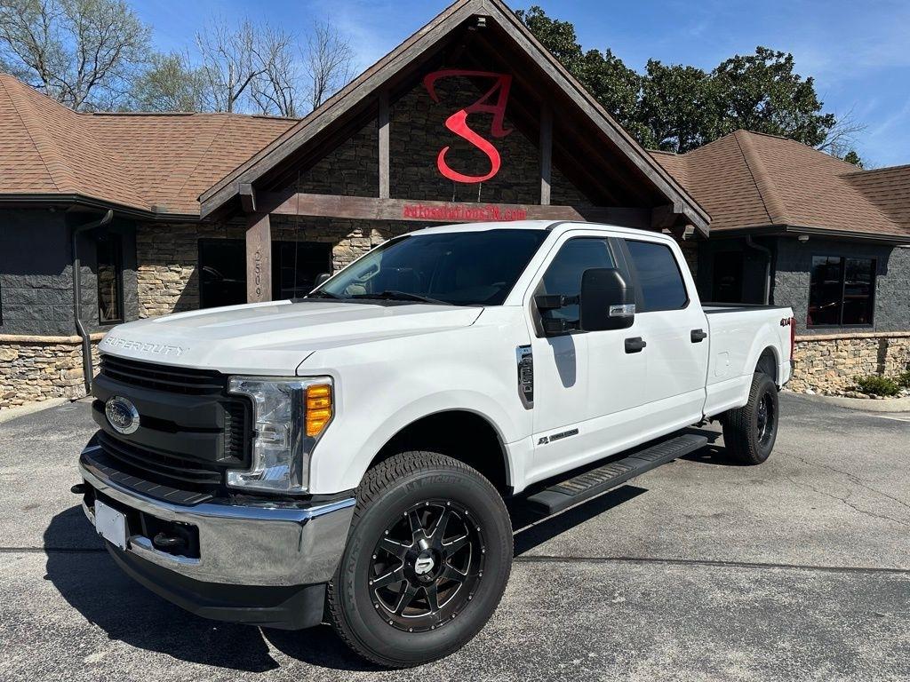 Ford Super Duty F-250 SRW King Ranch 4WD Crew Cab 8' Box 2017