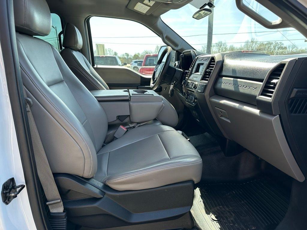 Ford Super Duty F-250 SRW King Ranch 4WD Crew Cab 8' Box 2017