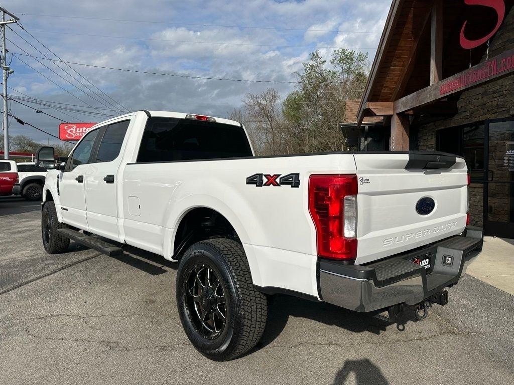 Ford Super Duty F-250 SRW King Ranch 4WD Crew Cab 8' Box 2017