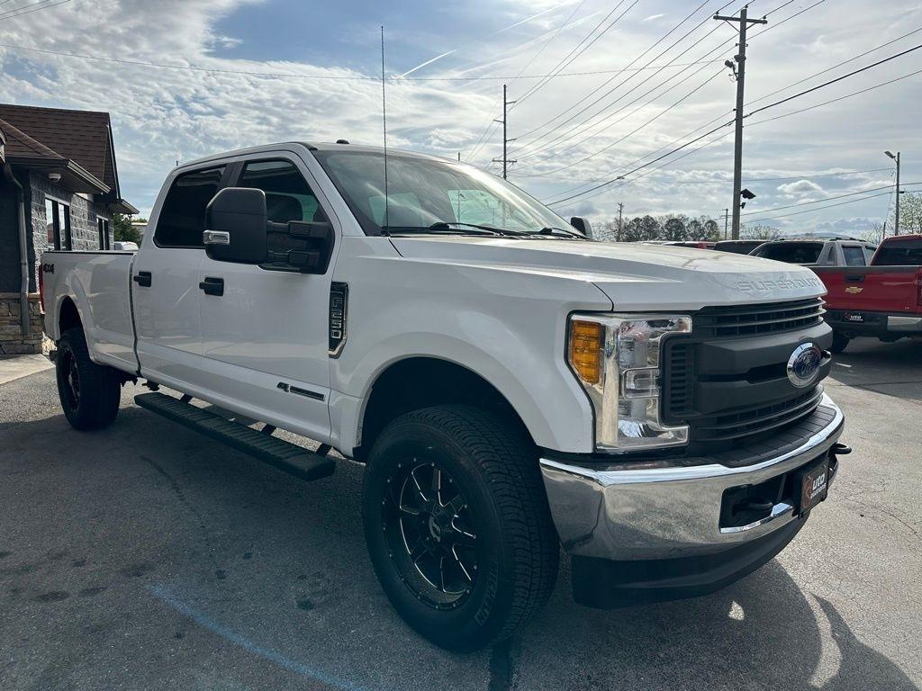 Ford Super Duty F-250 SRW King Ranch 4WD Crew Cab 8' Box 2017