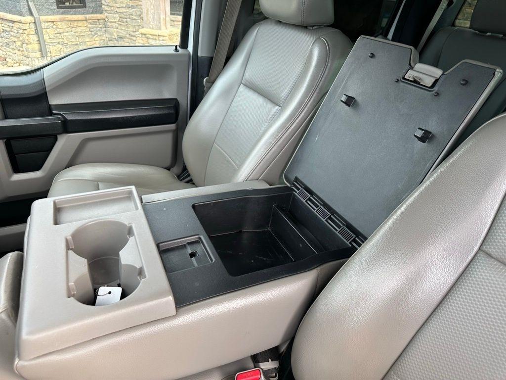 Ford Super Duty F-250 SRW King Ranch 4WD Crew Cab 8' Box 2017