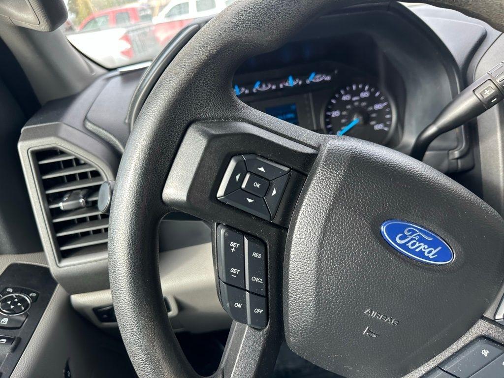 Ford Super Duty F-250 SRW King Ranch 4WD Crew Cab 8' Box 2017