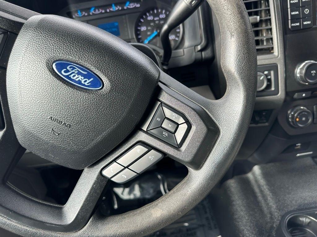 Ford Super Duty F-250 SRW King Ranch 4WD Crew Cab 8' Box 2017