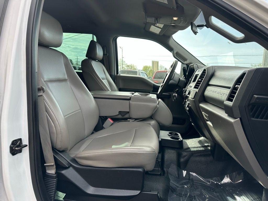 Ford Super Duty F-250 SRW King Ranch 4WD Crew Cab 8' Box 2017