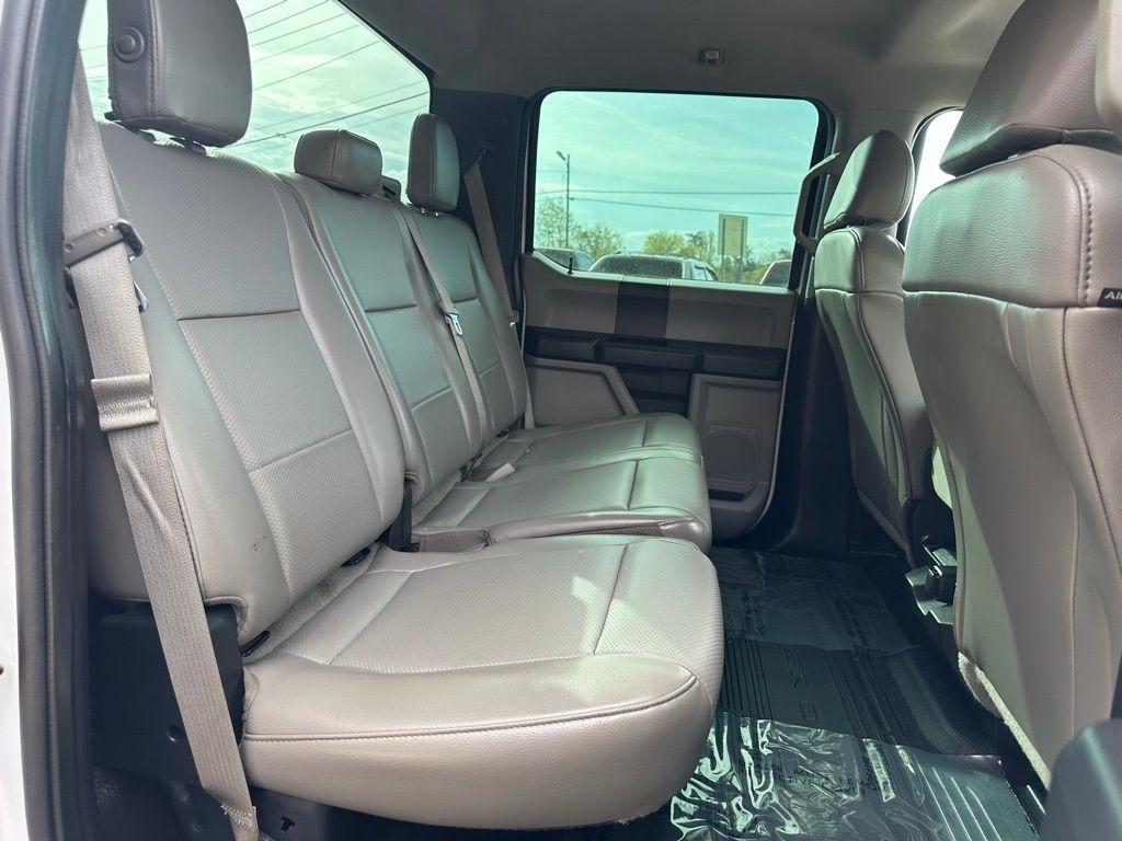 Ford Super Duty F-250 SRW King Ranch 4WD Crew Cab 8' Box 2017