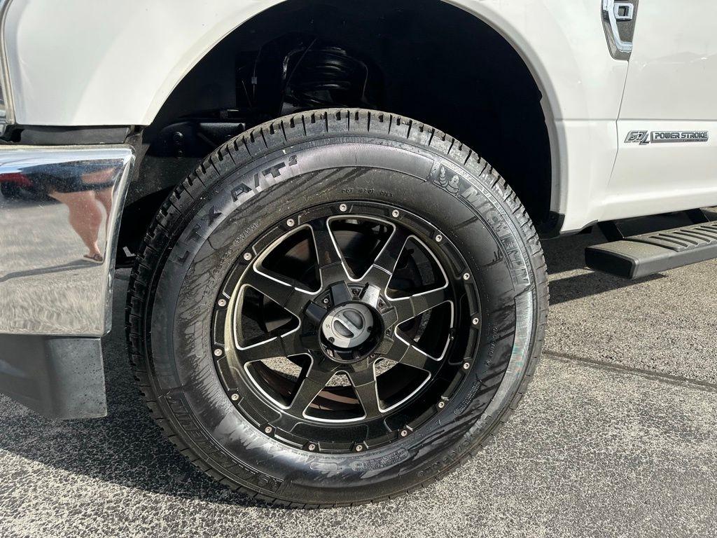 Ford Super Duty F-250 SRW King Ranch 4WD Crew Cab 8' Box 2017