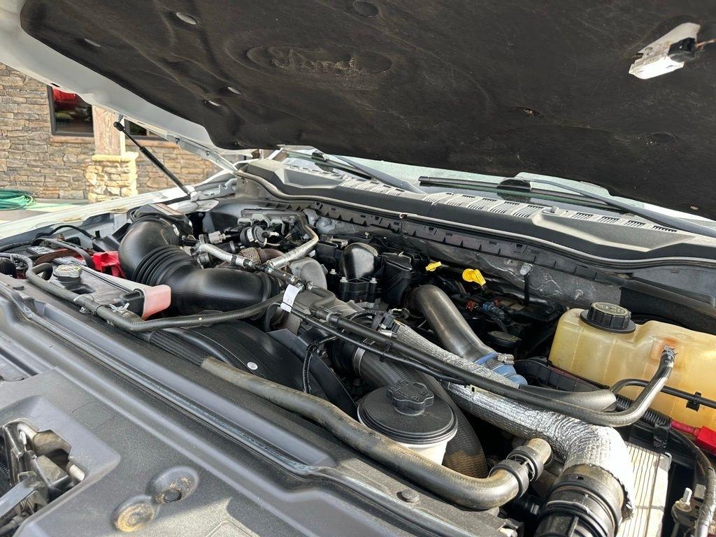 Ford Super Duty F-250 SRW King Ranch 4WD Crew Cab 8' Box 2017