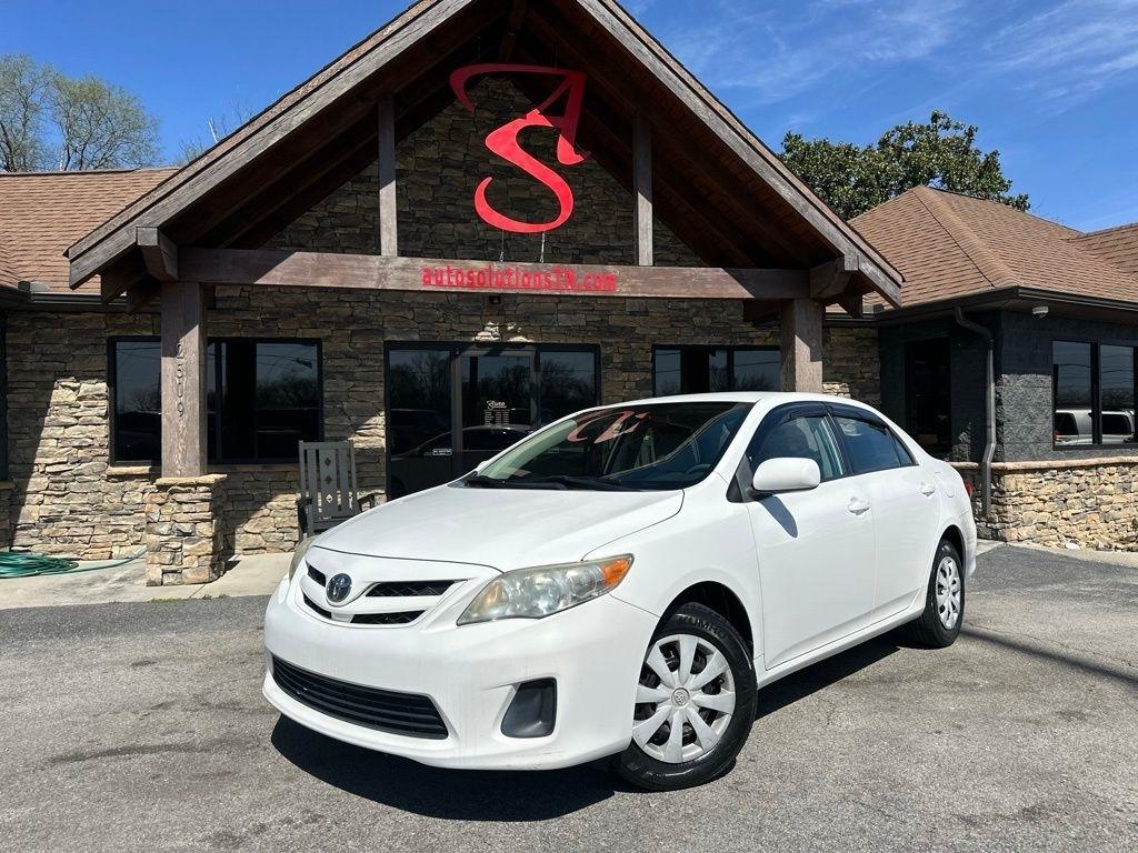 Toyota Corolla 4dr Sdn Auto LE (Natl) 2011