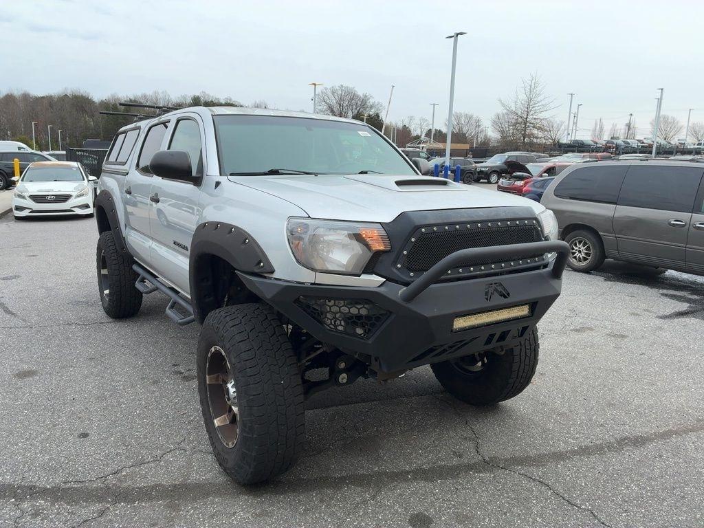 Toyota Tacoma 4WD Double Cab V6 MT (Natl) 2013