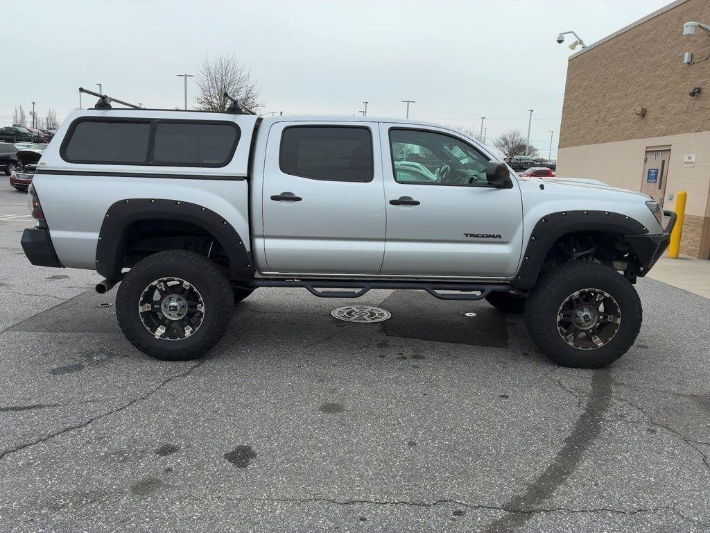 Toyota Tacoma 4WD Double Cab V6 MT (Natl) 2013