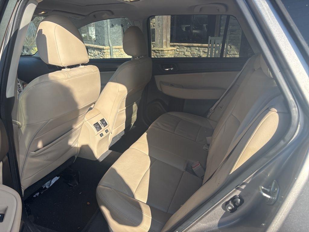 Subaru Outback 4dr Wgn 3.6R Limited 2016