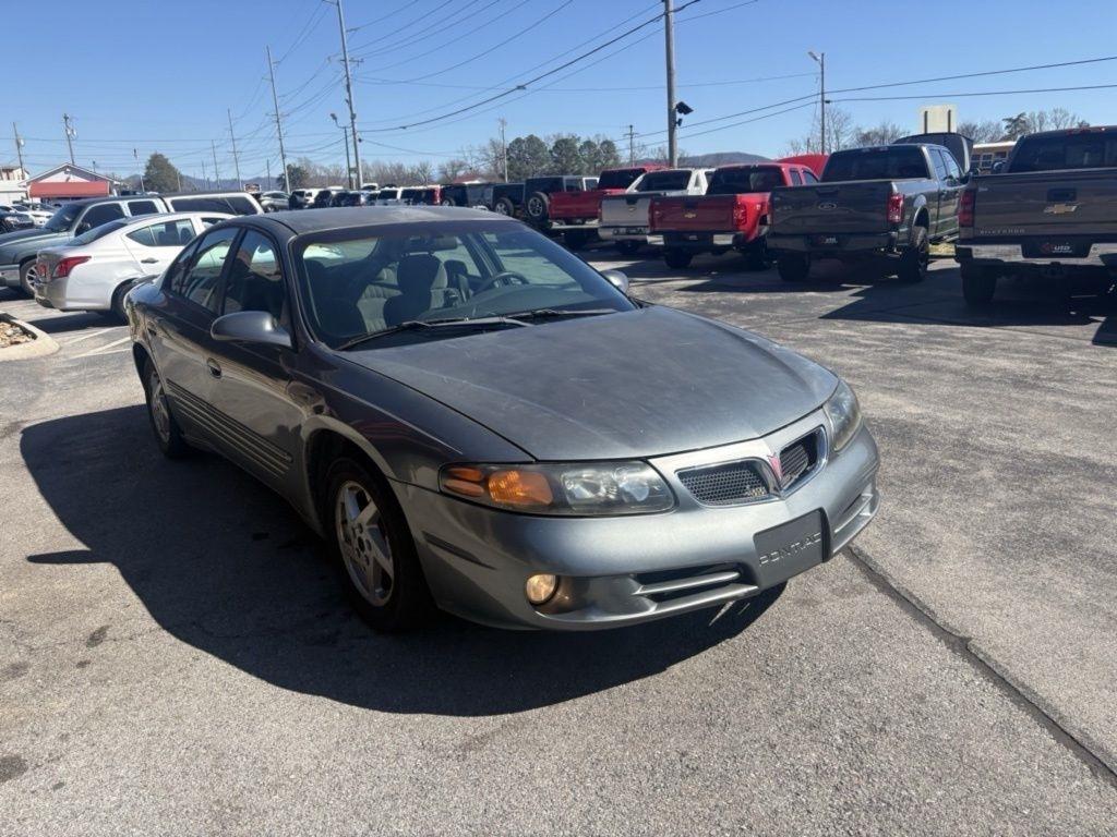 Pontiac Bonneville 4dr Sdn SE 2005