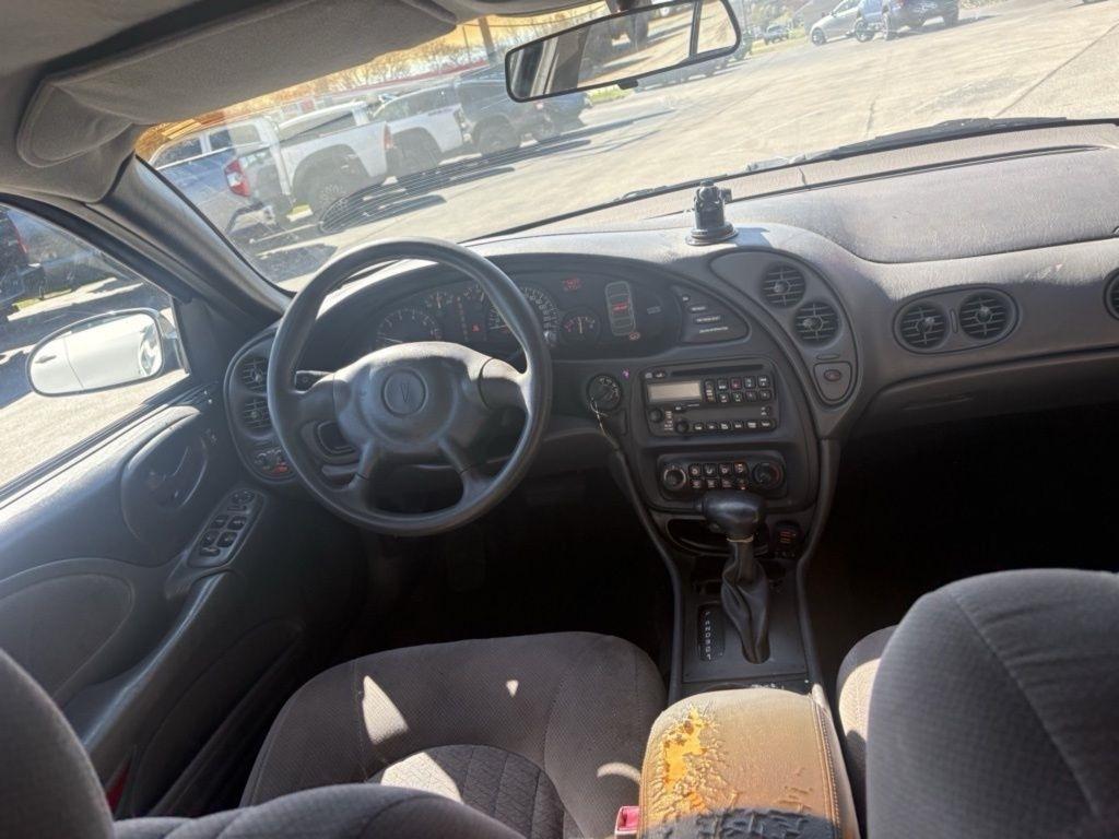 Pontiac Bonneville 4dr Sdn SE 2005