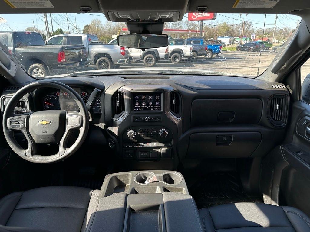 Chevrolet Silverado 1500 4WD Crew Cab 147" Work Truck 2023