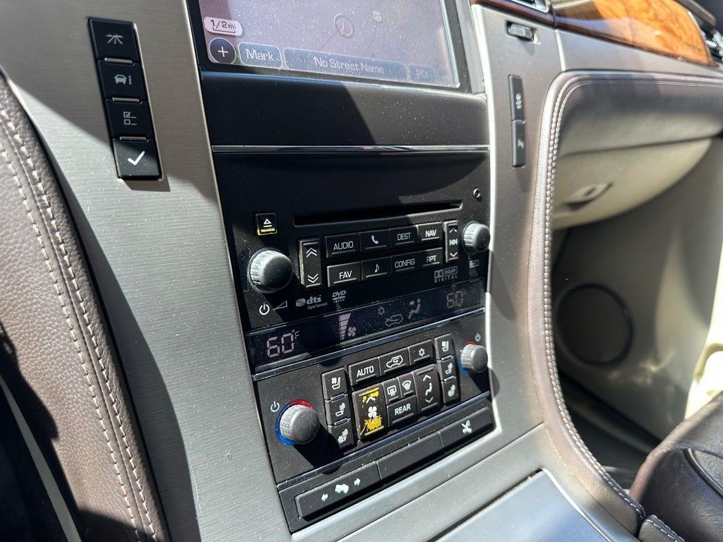 Cadillac Escalade ESV AWD 4dr Platinum 2014