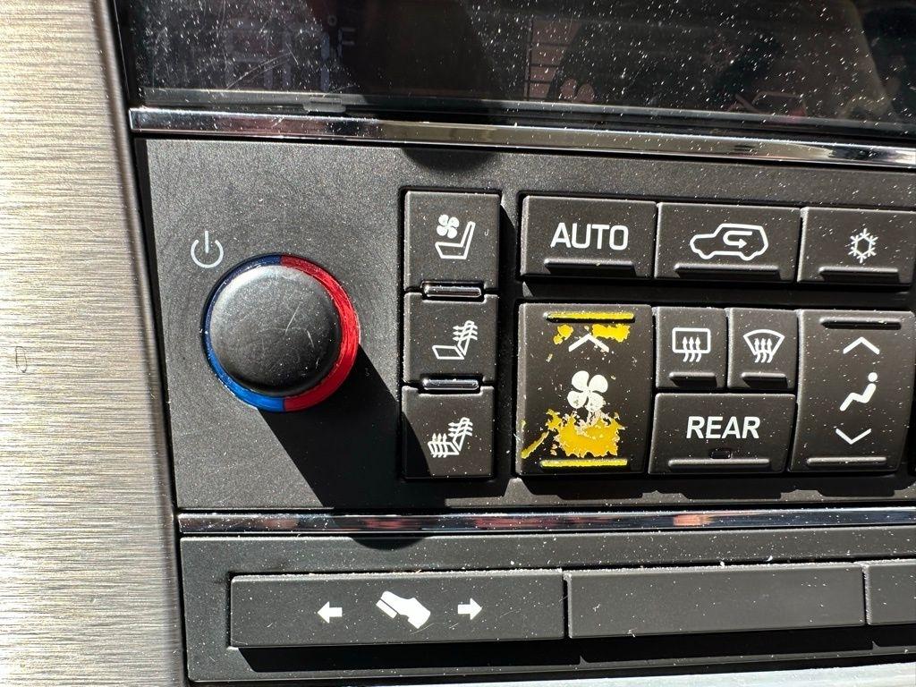 Cadillac Escalade ESV AWD 4dr Platinum 2014