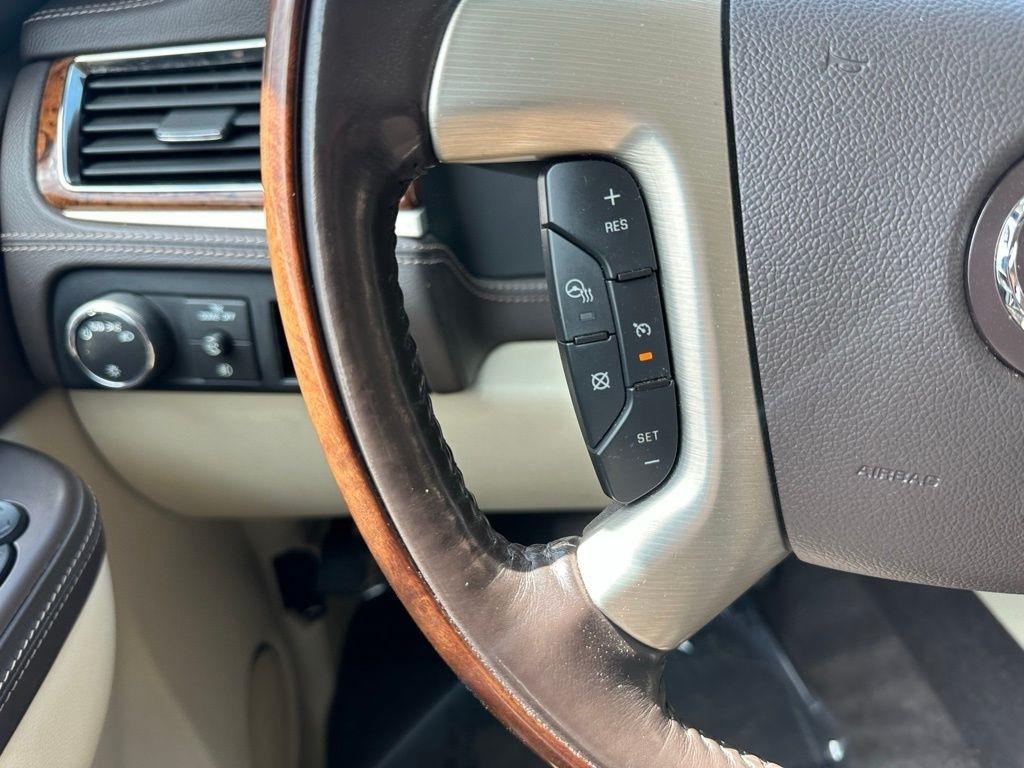 Cadillac Escalade ESV AWD 4dr Platinum 2014