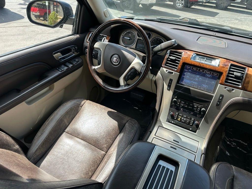 Cadillac Escalade ESV AWD 4dr Platinum 2014