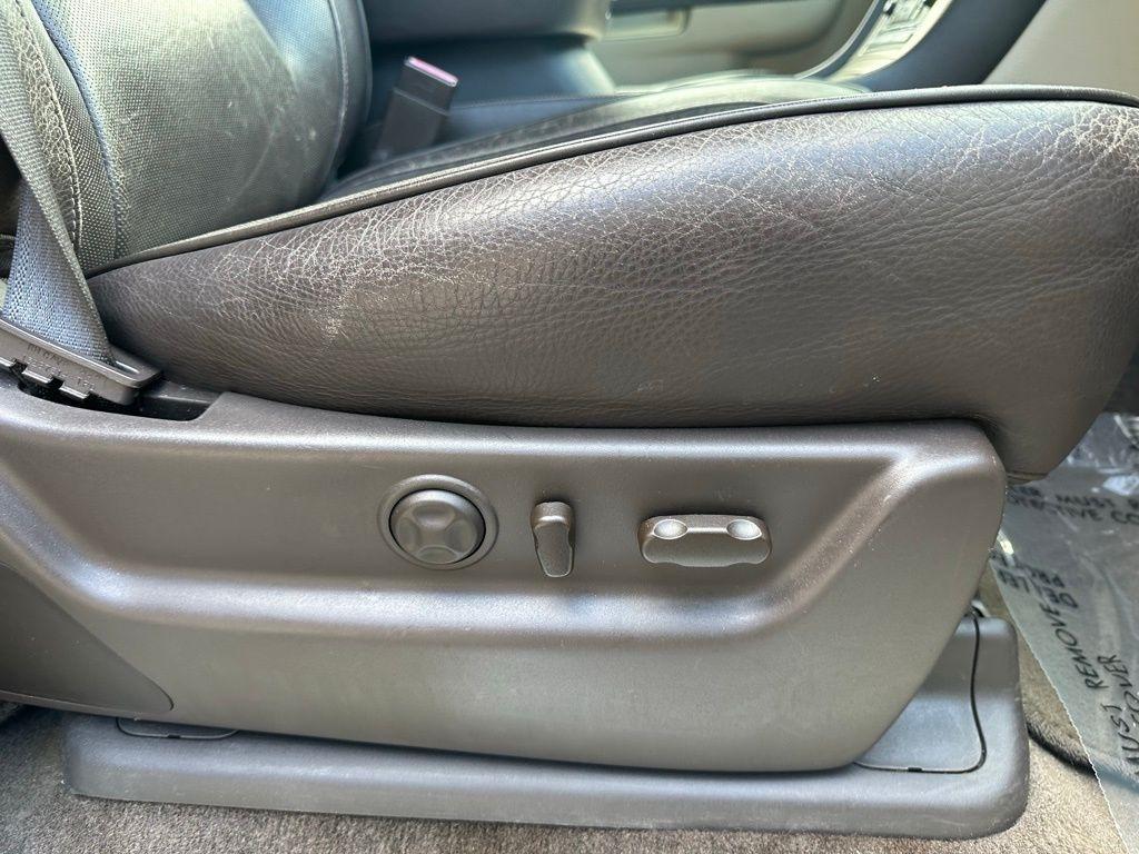 Cadillac Escalade ESV AWD 4dr Platinum 2014