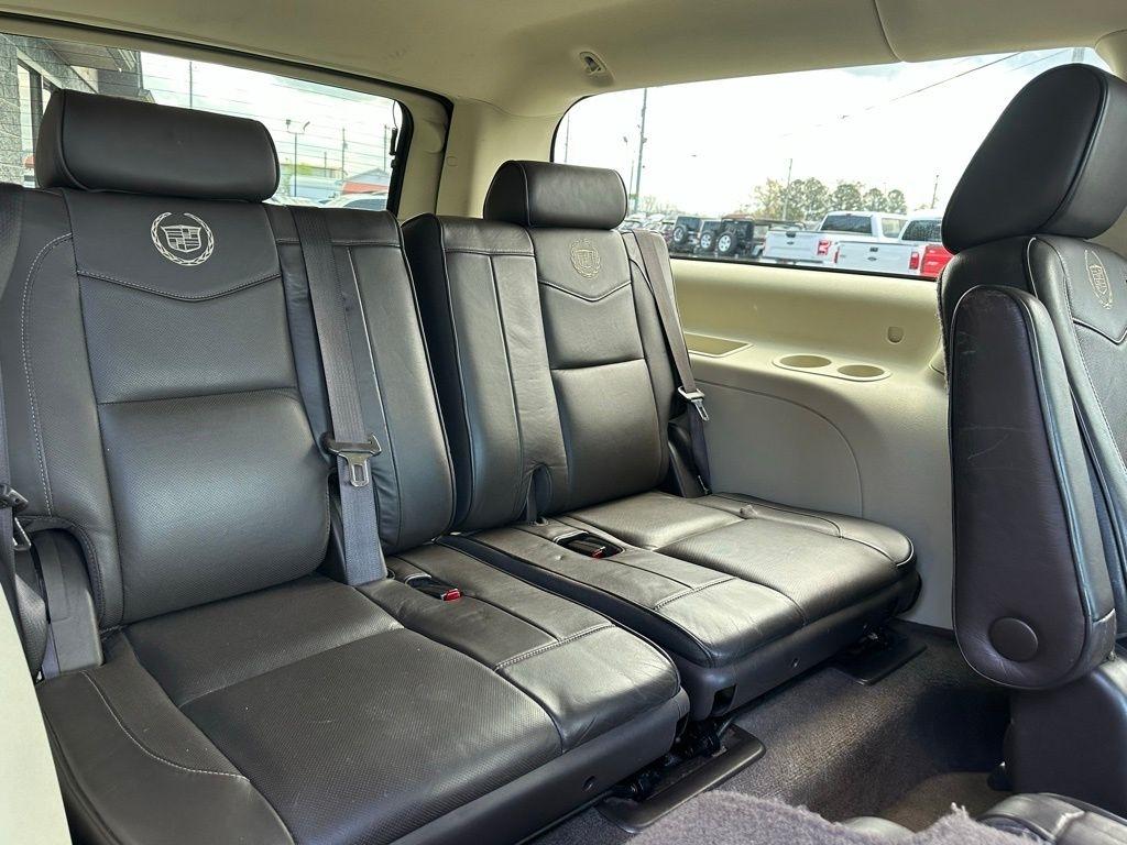 Cadillac Escalade ESV AWD 4dr Platinum 2014