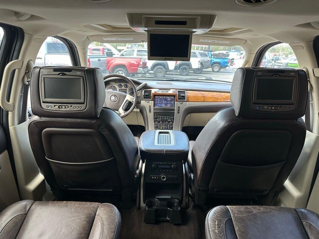 Cadillac Escalade ESV AWD 4dr Platinum 2014