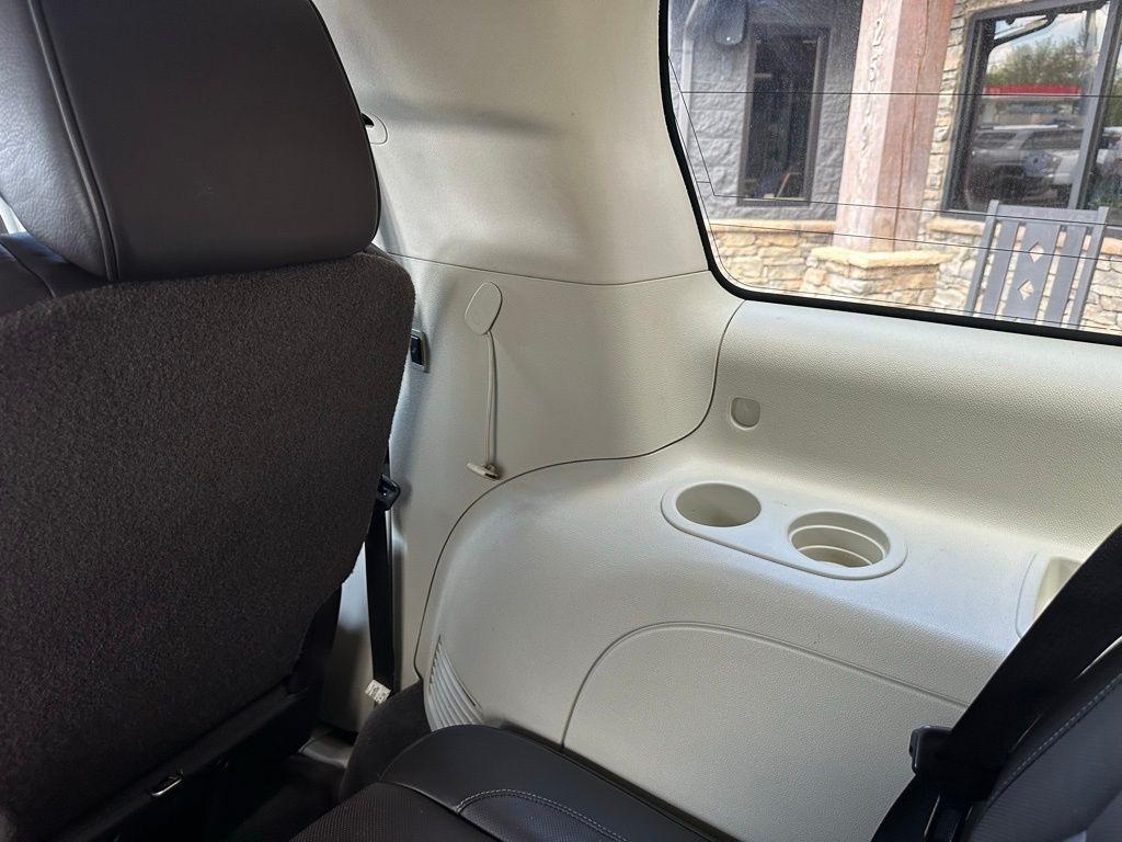 Cadillac Escalade ESV AWD 4dr Platinum 2014