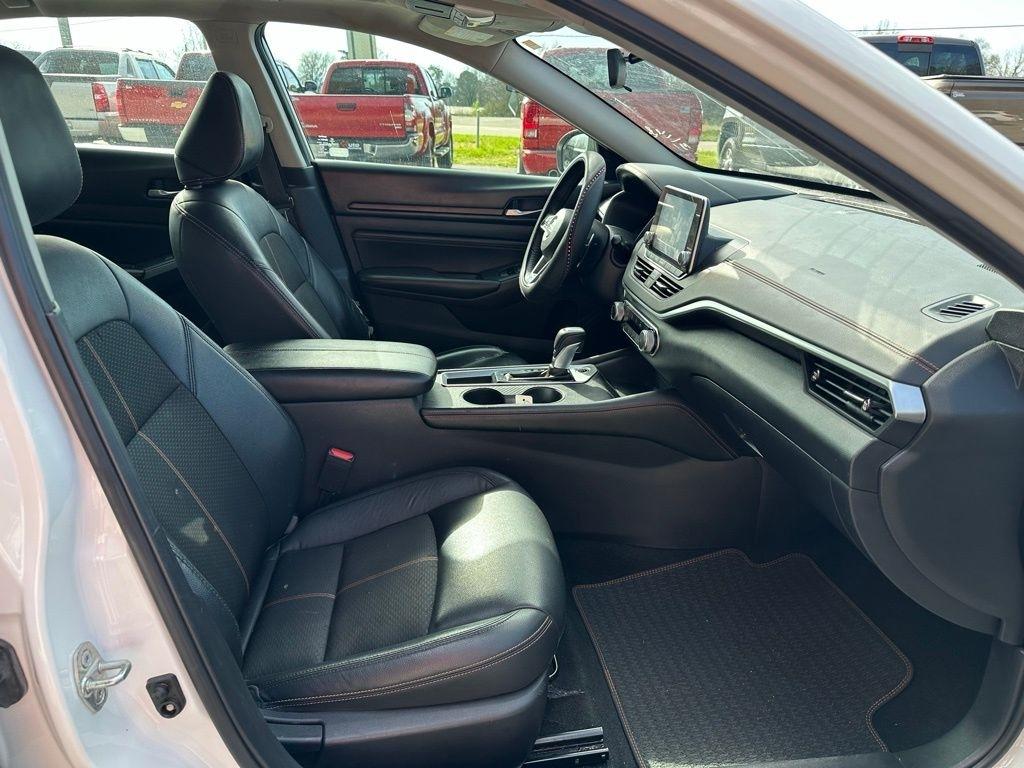 Nissan Altima 2.0 SR Sedan 2020