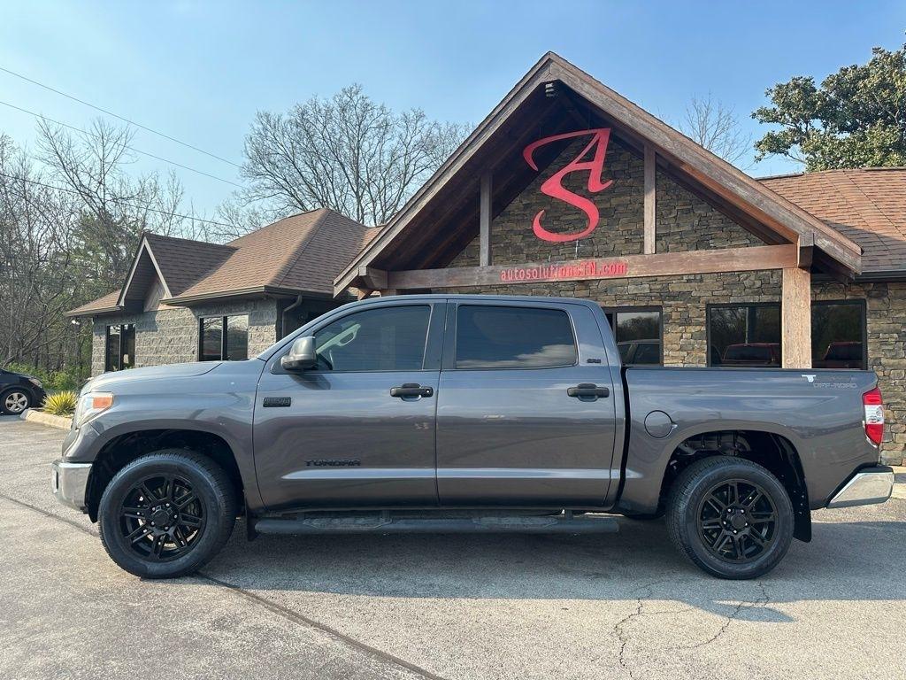 Toyota Tundra 4WD TRD Pro CrewMax 5.5' Bed 5.7L FFV (Natl) 2017